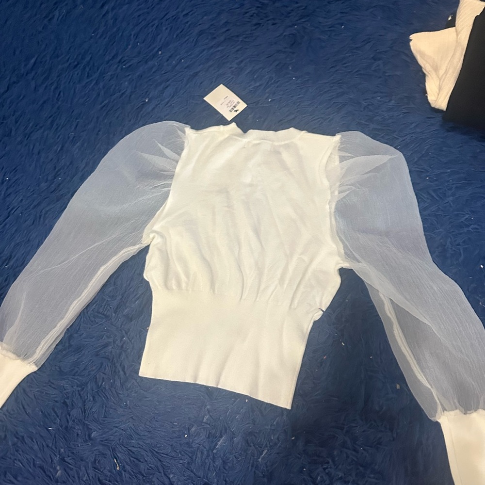 Elegant White Puff Sleeve Top